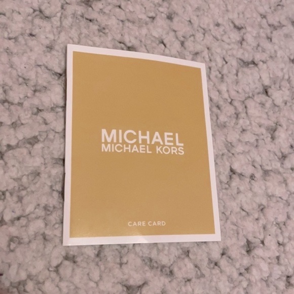 New Michael Kors MK Nicole Medium Shoulder Bag Tote Purse Vanilla White - Picture 14 of 14